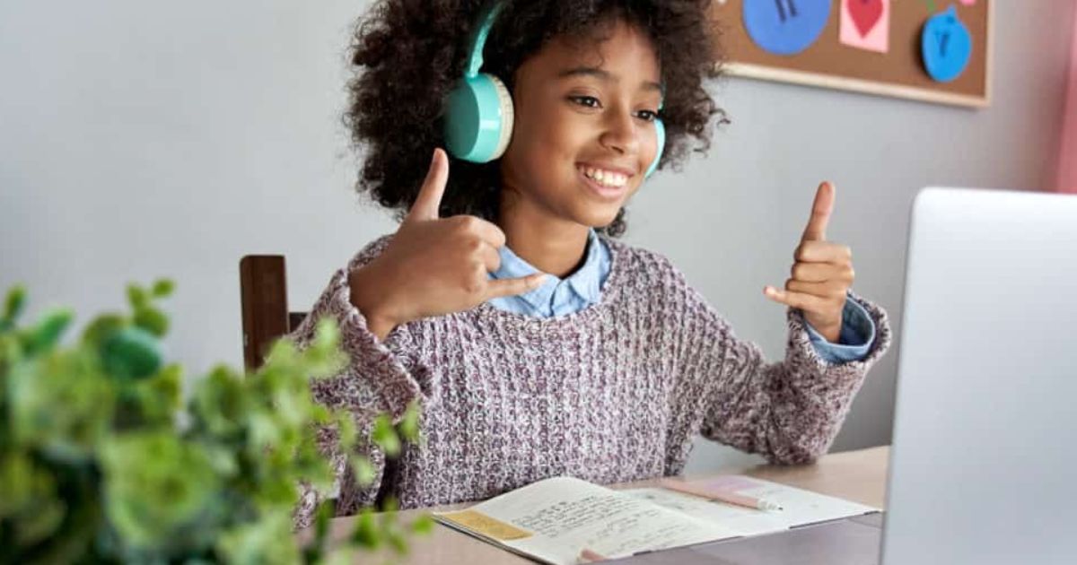 Private speech-language therapy session emphasizing benefits of paying privately.